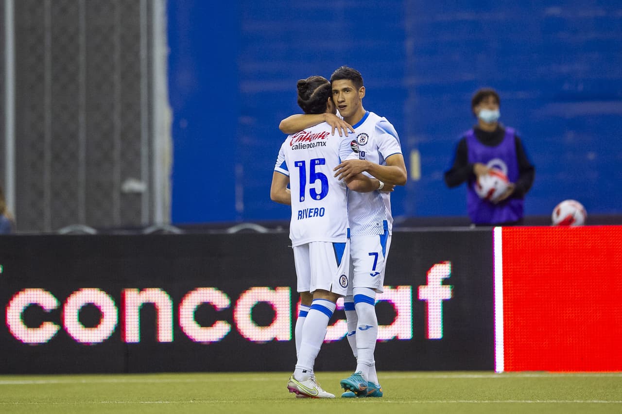 Cruz Azul igualó 1-1 en su visita a Montreal y avanzó a las Semifinales gracias al marcador global; Uriel Antuna adelantó a La Máquina antes de que Rudy Camacho emparejara las acciones.