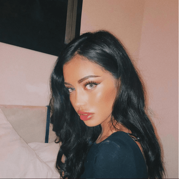 Pero la cosa no paró ahí, ya que Justin le da like a sus fotos en Instagram, lo que quiere decir que está checando muy de cerca la vida de esta guapa chica.