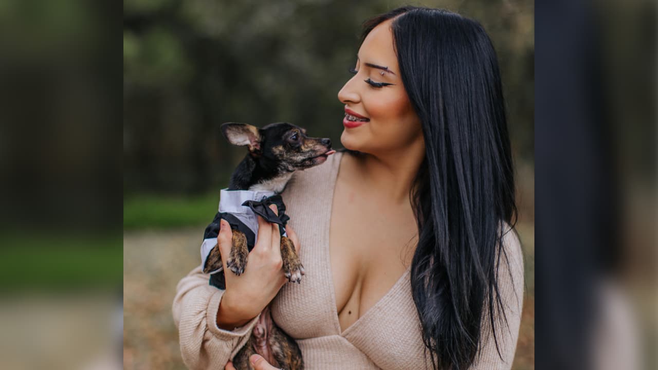 "Mi mejor amigo", escribió Brianda. El día busca fomentar la adopción de perros y no comprarlos.