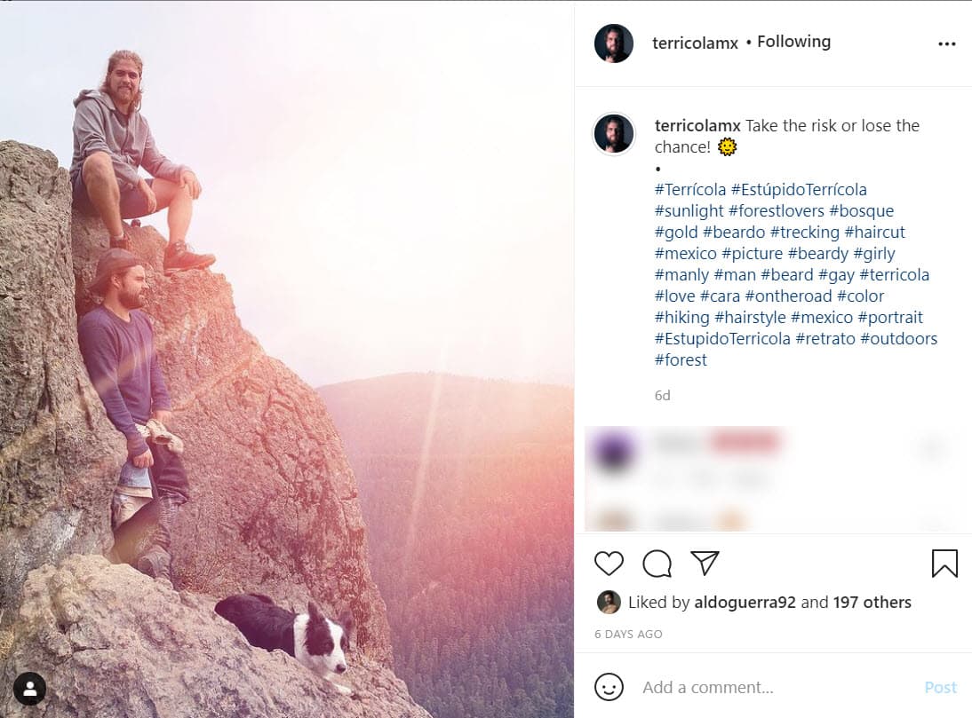 De acuerdo con información de su perfil de Instagram, es director de la galería Ovalo y anfitrión de la Casa Omega, una residencia para artistas.
<br>