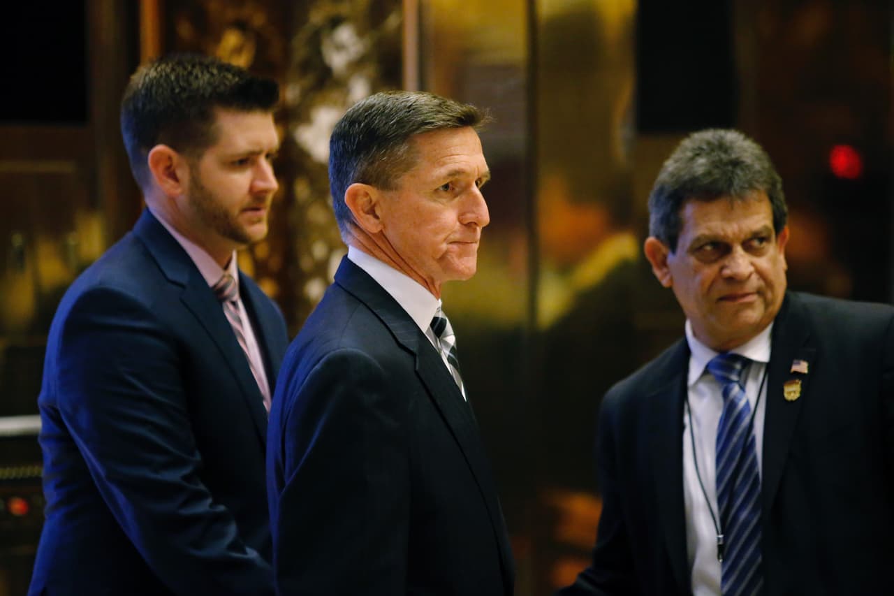 Michael Flynn, exdirector de la Agencia de Inteligencia de Defensa, la principal organización militar de espionaje extranjera de 
<b>Estados Unidos. </b>Cargo que podría ocupar: asesor de seguridad nacional. Flynn ha sido asesor militar de Trump durante toda su campaña.