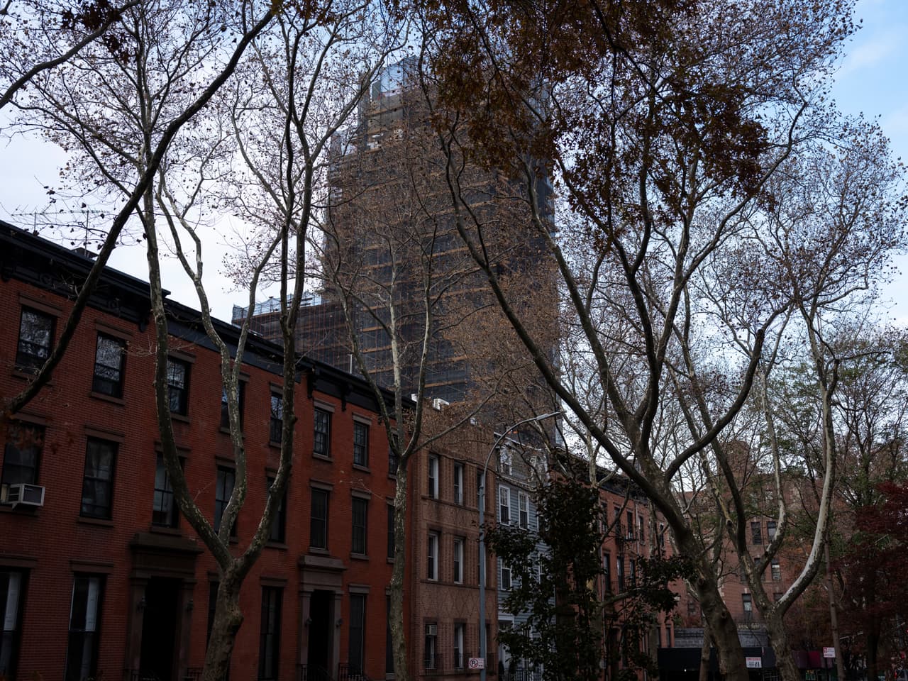 Grupo de caseros de Nueva York establece demanda para bloquear la extensión de moratoria de desalojos