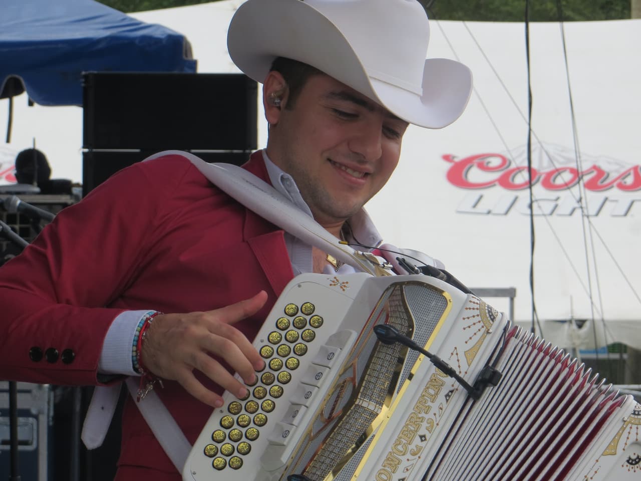 Mira las fotos del conciertazo que dio de Jorge Valenzuela en Fiestas Patrias 2015.