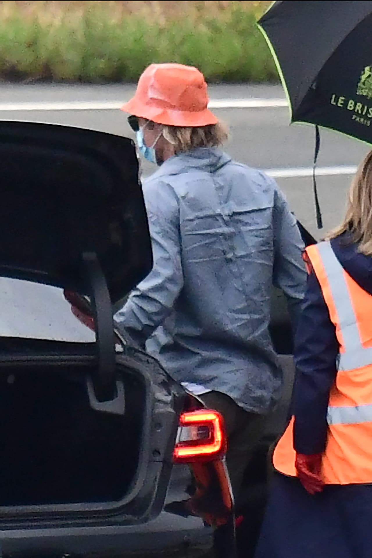 A diferencia del pasado miércoles, esta vez apareció sin la compañía de la modelo. 
<br>