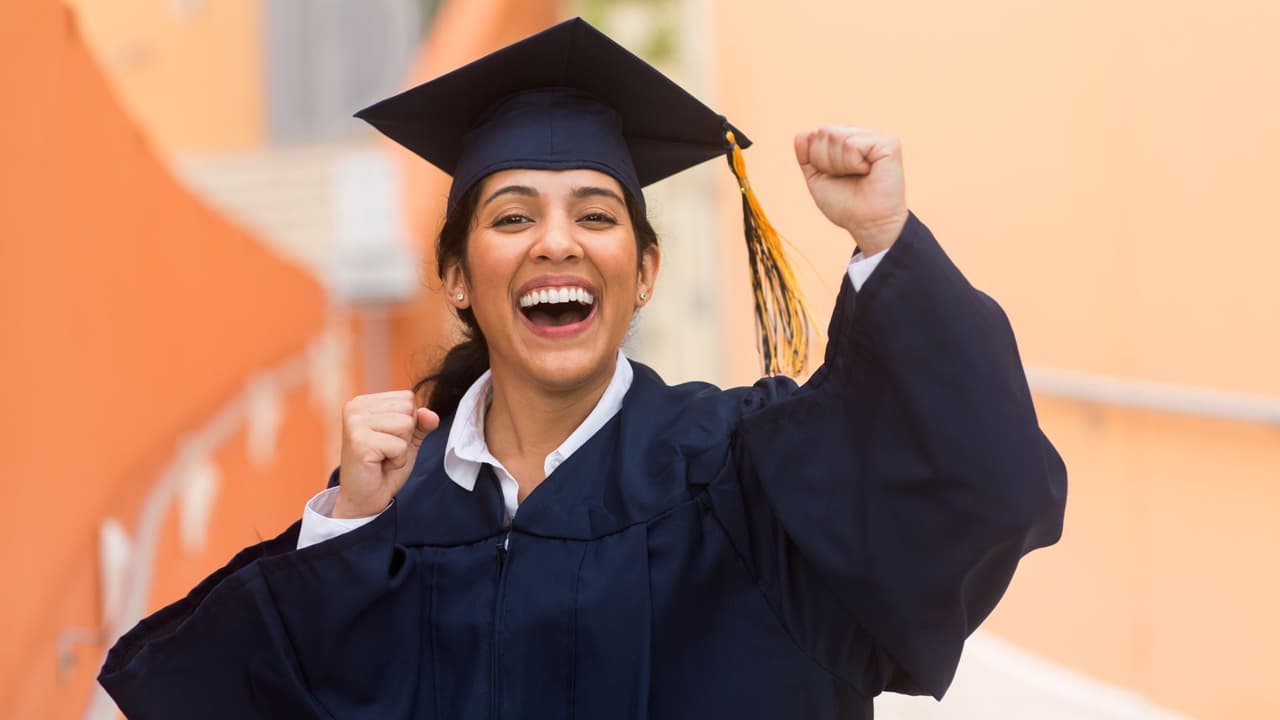 ¿Buscas una beca para UTA? Aquí te decimos cómo conseguir una por cuatro años