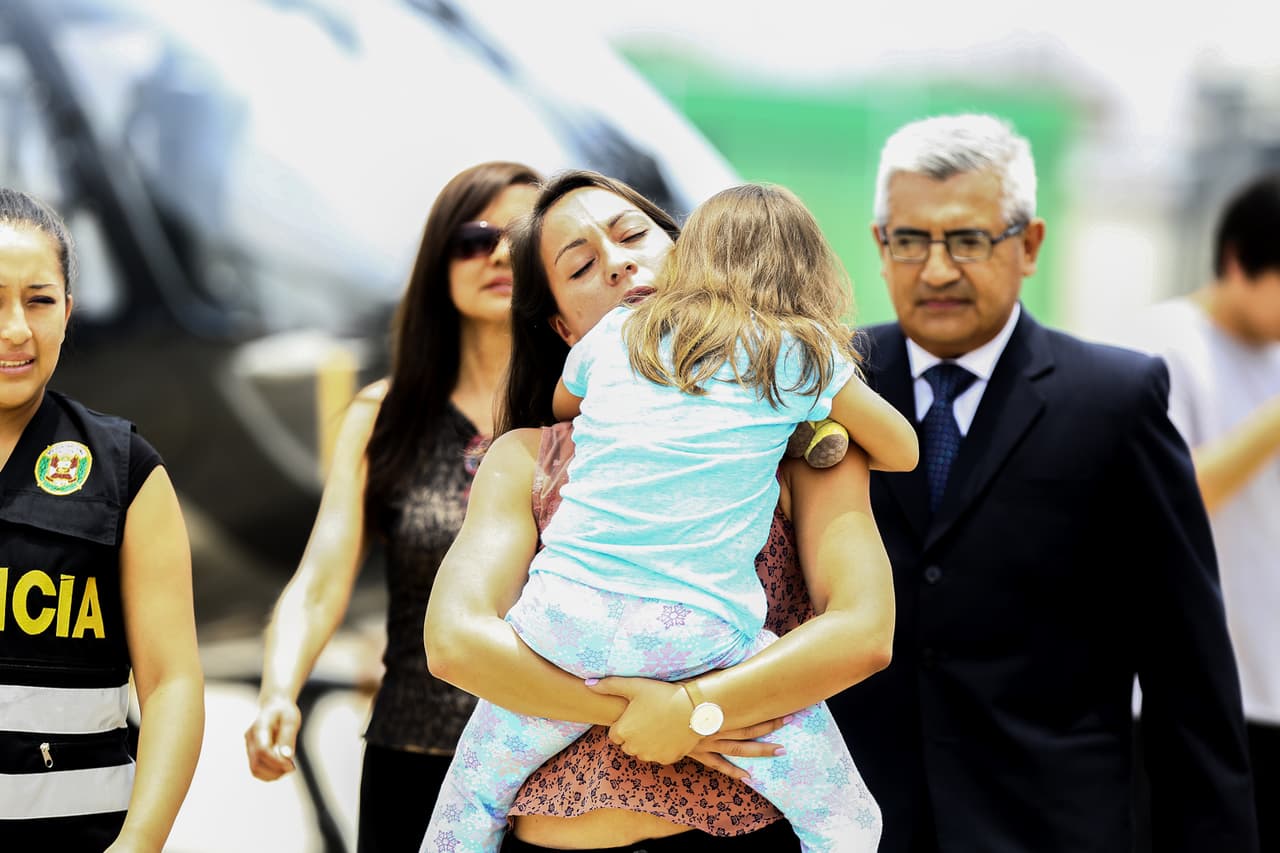 La historia de Adrianna Kent y el pleito de tenencia de sus padres se convirtió en un espectáculo mediático tras un supuesto secuestro en Perú el 10 de febrero.