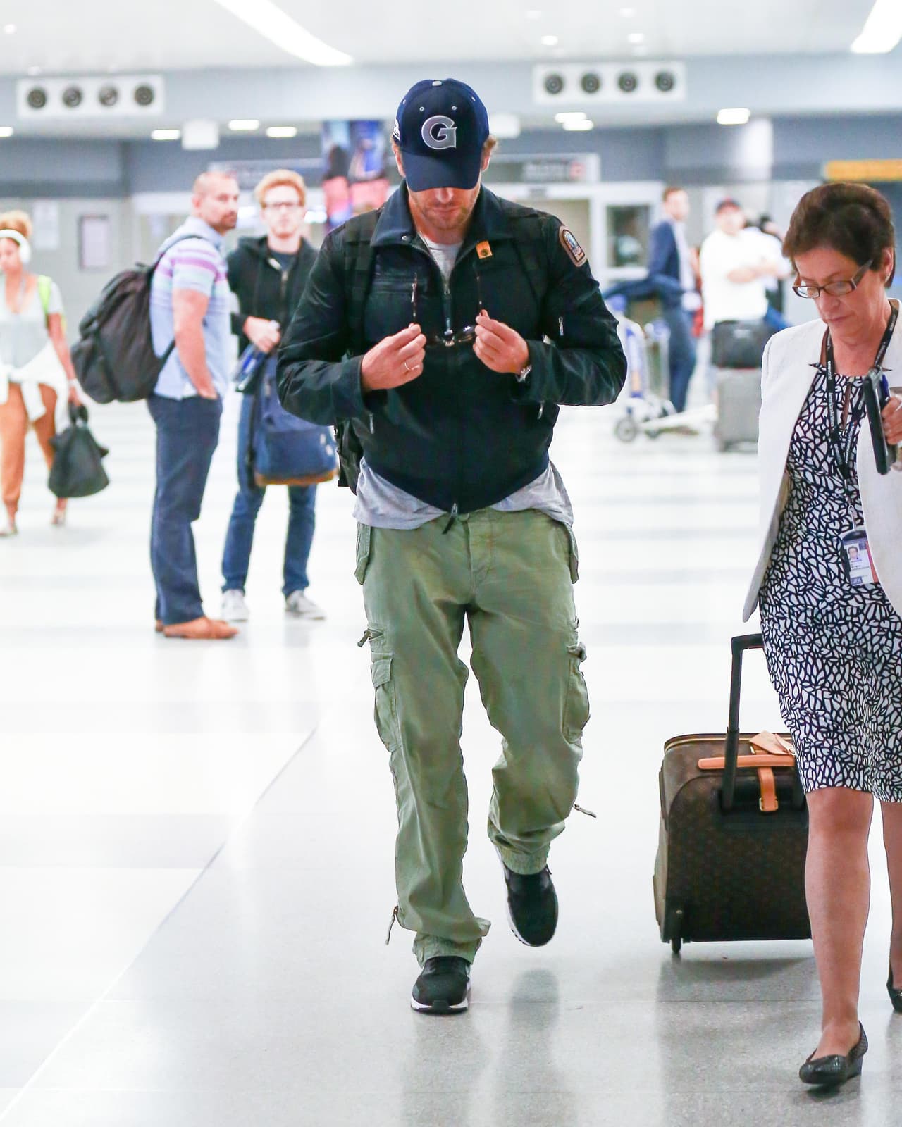 Muchos curiosos notaron su presencia.