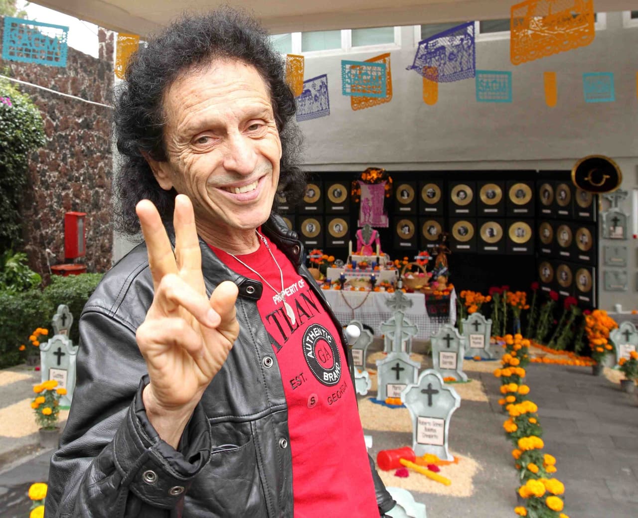 Además, el rockero mexicano respondió si le gustaría que su hija se casara y le diera nietos.