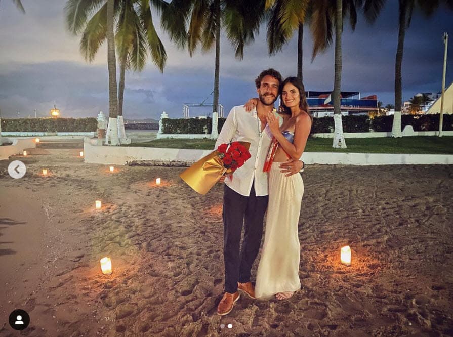 Desde entonces, comparte de manera constante fotos con ella, mientras guarda silencio sobre el caso en el que se le involucró.
<br>