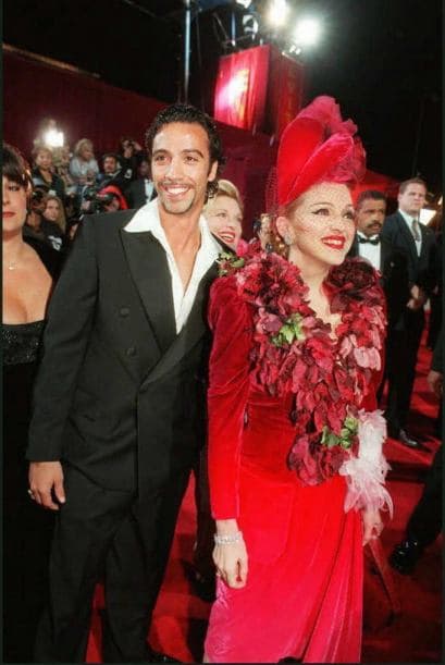 En 1995 Madonna comenzó una relación con el entrenador Carlos León. De ese tórrido romance nació la pequeña Lourdes Maria Ciccone Leon, mejor conocida como Lola León.