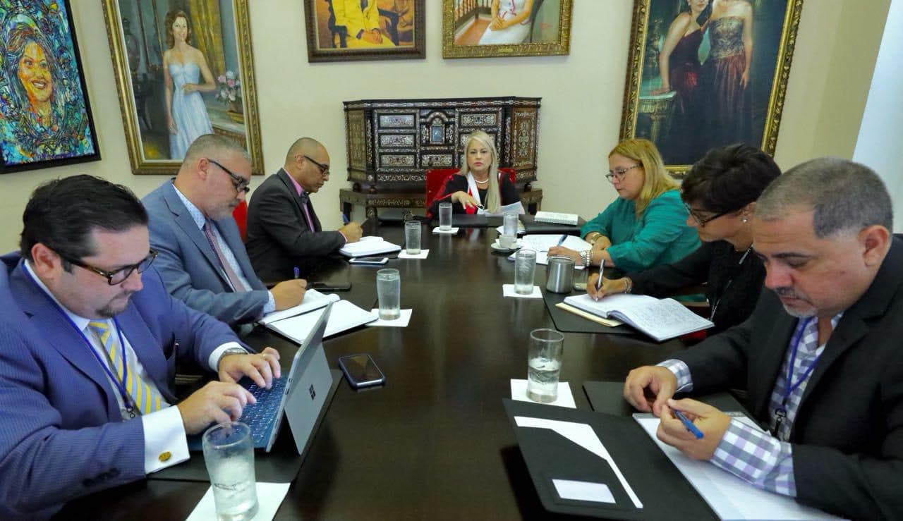 Gobernadora crea un grupo de apoyo interagencial para fondos federales y presupuesto del Departamento de Educación