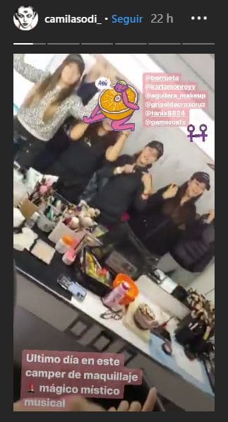 La actriz de 33 años publicó un pequeño clip en el que ella y parte del equipo de maquillaje cantan y bailan 
<b><a href="https://www.youtube.com/watch?v=-TprcprG3Ic" target="_blank">'Mi media naranja'</a></b>, de Fey.