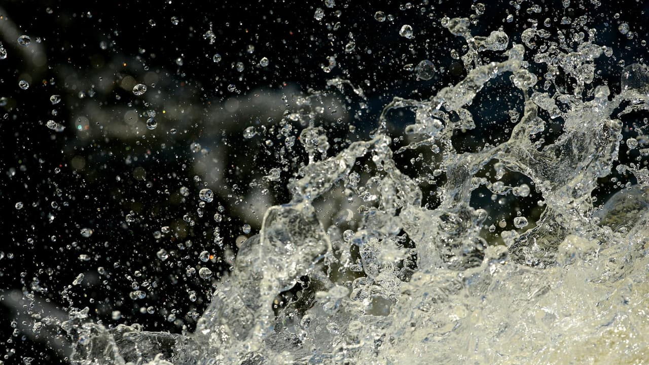 Autoridades buscan generar conciencia para un correcto uso del agua durante la fuerte sequía que azota a California