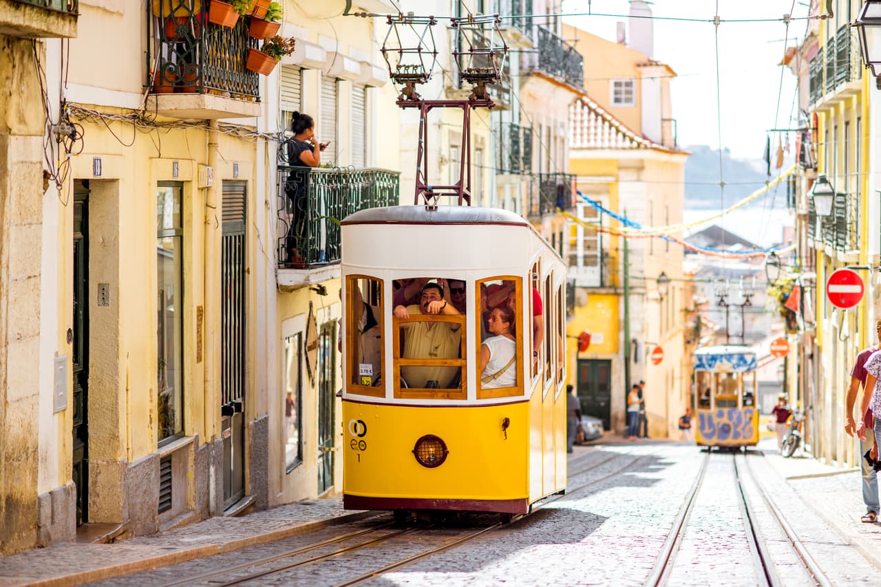 <b>Puesto 17: Lisboa, Portugal. 87.34 puntos.</b> A diferencia de otros destinos turísticos populares en Europa, la costa portuguesa, con dos ciudades en esta lista, es muy valorada por los viajeros experimentados.
