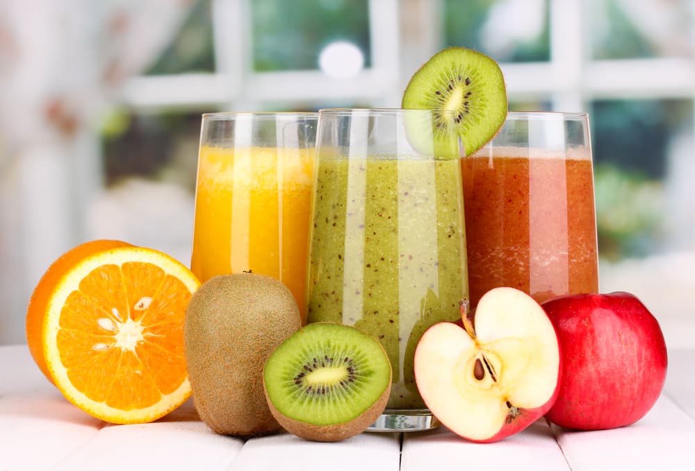 <b>¿Solución? </b>
<br>Cuando vayas de compras sustituye las sodas por jugos naturales, y para la sensación de efervescencia, agua natural con gas y mezclada con algún tipo de concentrado de jugo sin cafeína.