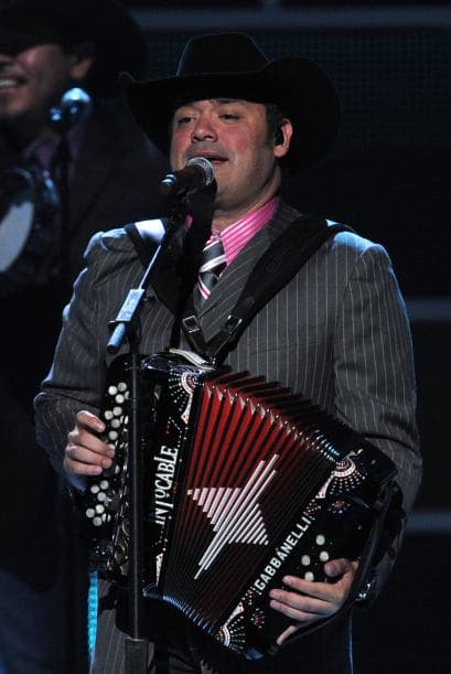 En memoria de los tres, Intocable compuso el tema 
<b>'El amigo que se fue'</b>.