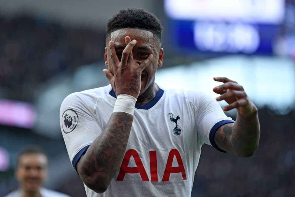 Steven Bergwijn celebra.