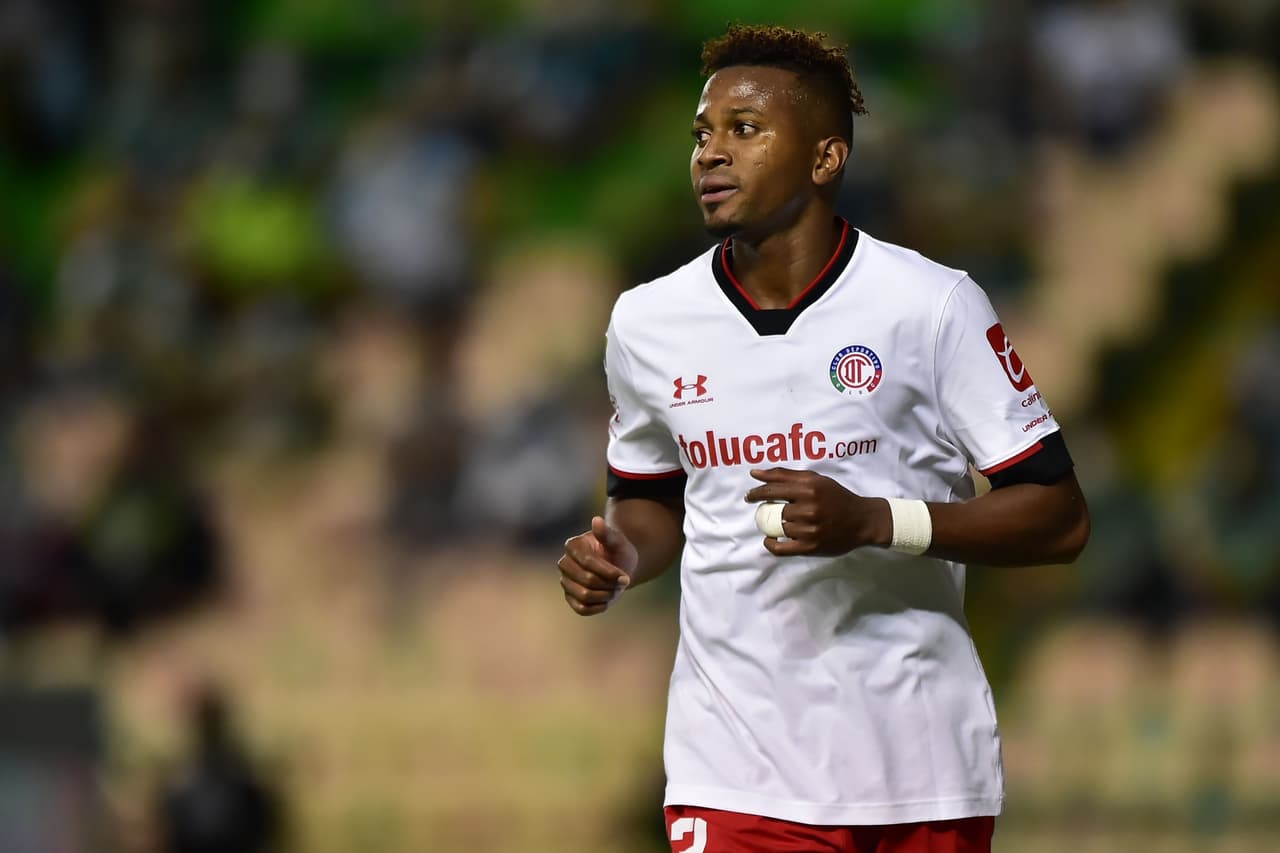 Estrada niega que interés de Boca Juniors lo haya distraído