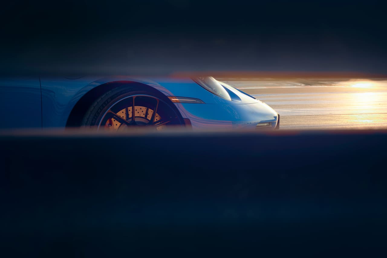 La distancia entre sus ruedas delanteras es 1.9 pulgadas mas larga frente a la variante regular del 911.