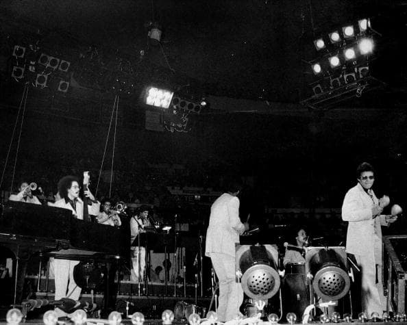 Héctor Lavoe participa de un concierto en el Madison Square Garden en la ciudad de Nueva York.