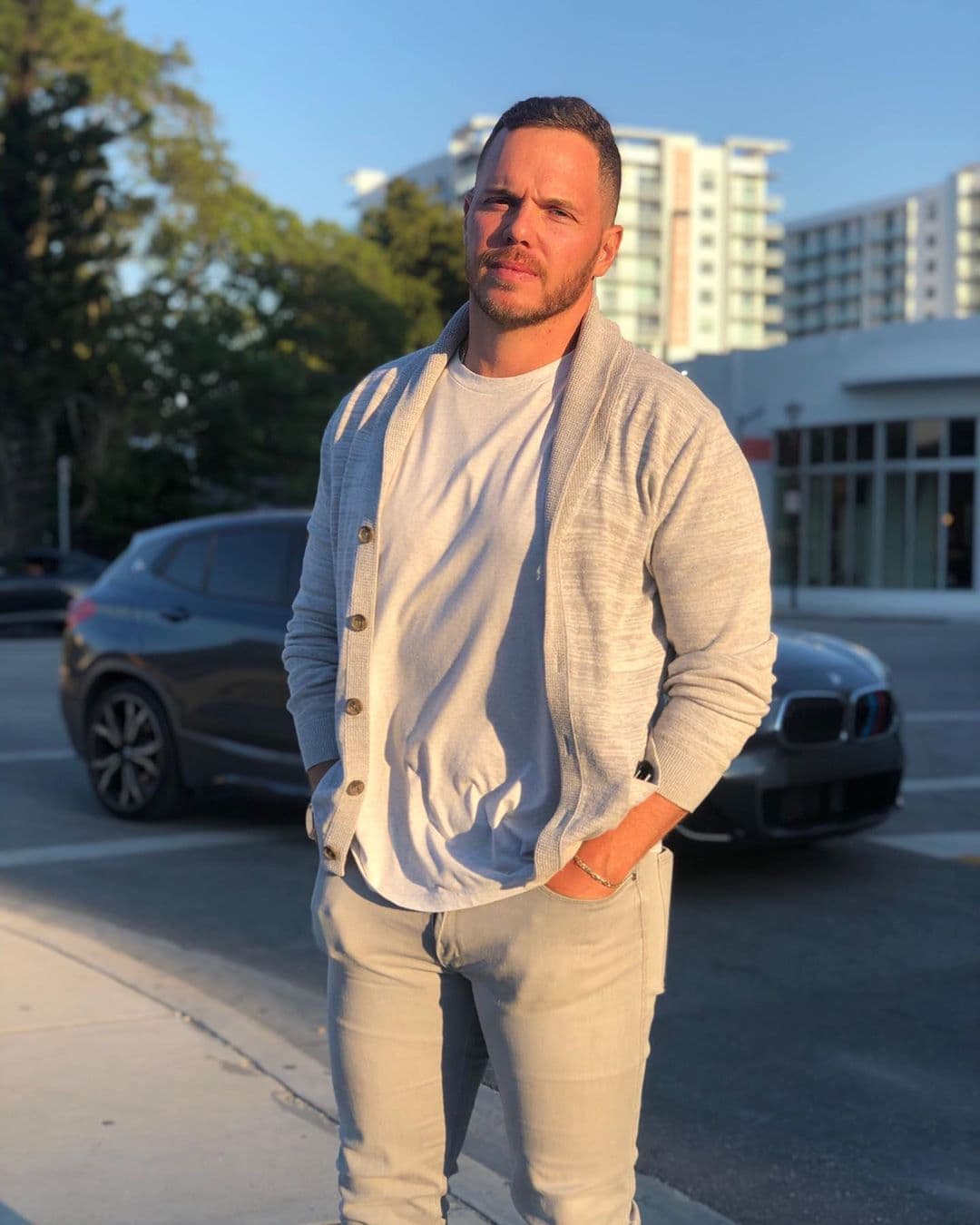 Francesco suele ser reservado en las plataformas digitales, tanto que, desde el 10 de marzo no daba señales en Instagram, pero el cumpleaños de su prometida fue razón suficiente para que hiciera una publicación.