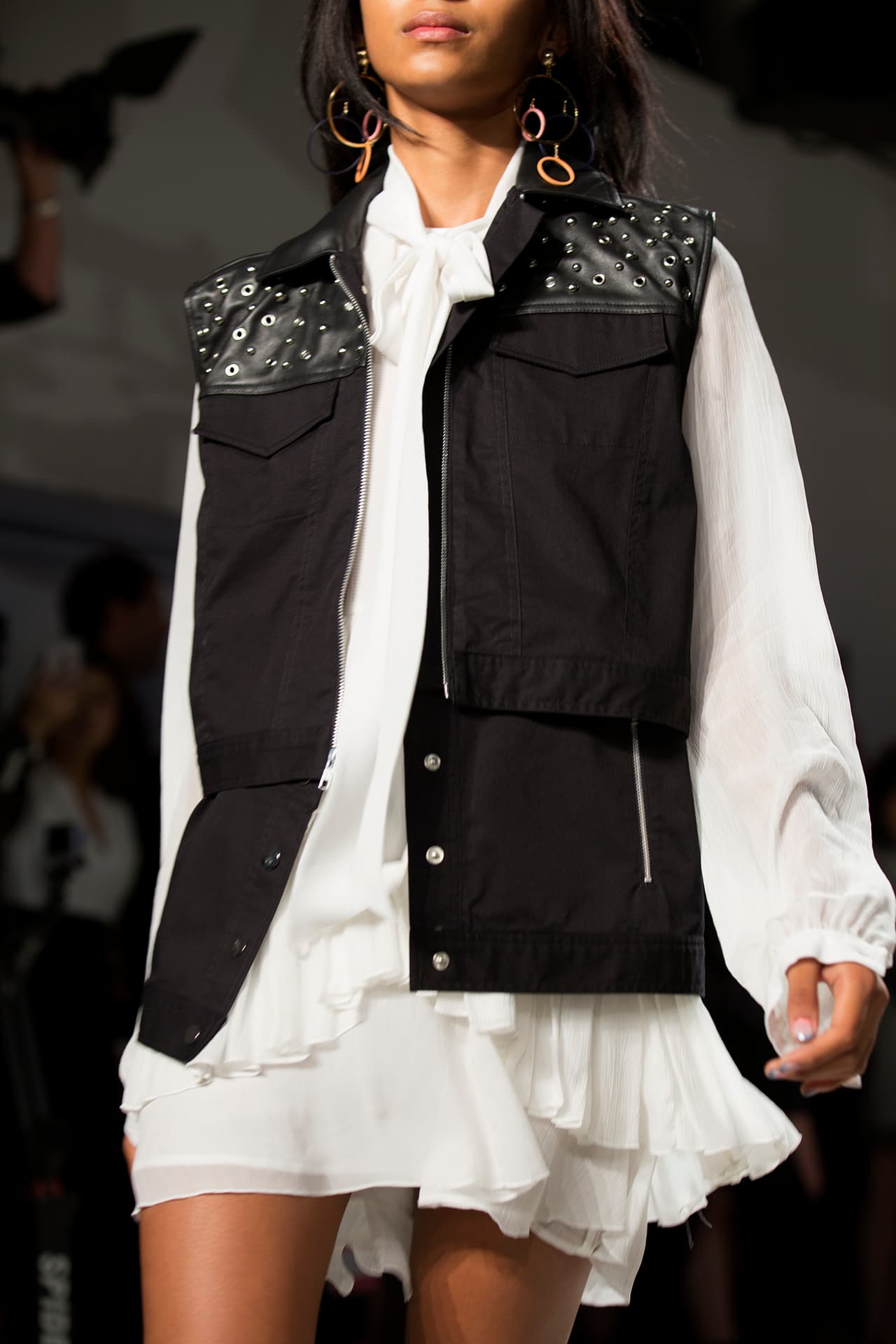 Puedes complementarlos con accesorios contrastantes. Rebecca Minkoff. NYFW, Spring/Summer 2016 - 09/12/2015