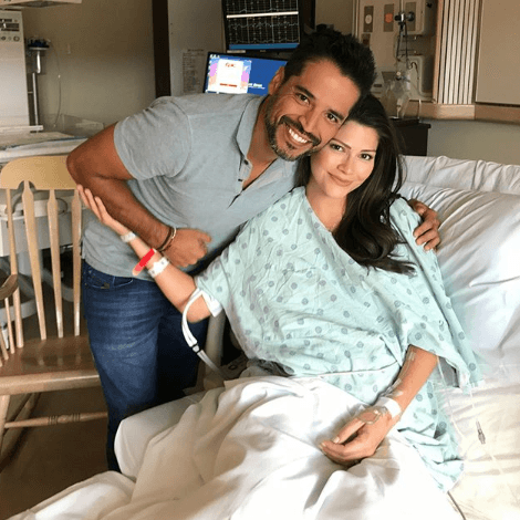 Prometiendo, no sin antes agradecer por los mensajes, que pronto regresaría para presentar a su bebe.