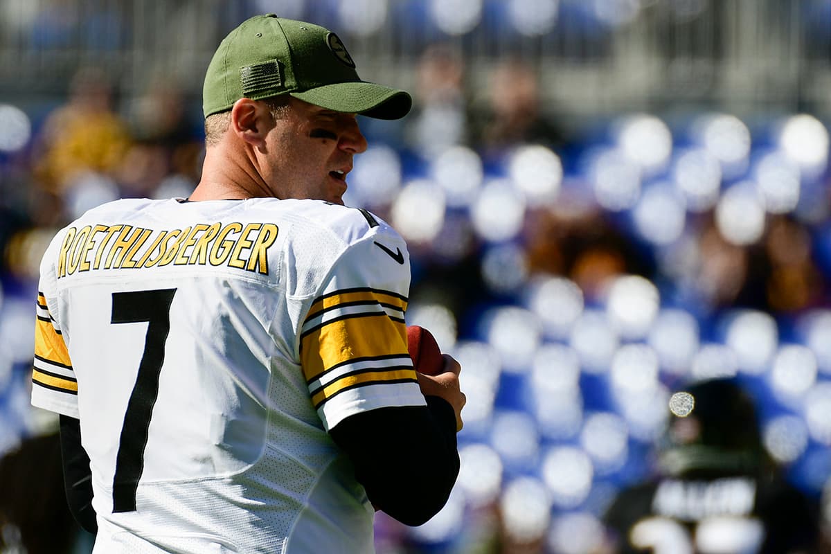 Ben Roethlisberger, quarterback de los Pittsburgh Steelers así rindió un sencillo pero emotivo homenaje a los fallecidos en el tiroteo de la semana anterior.