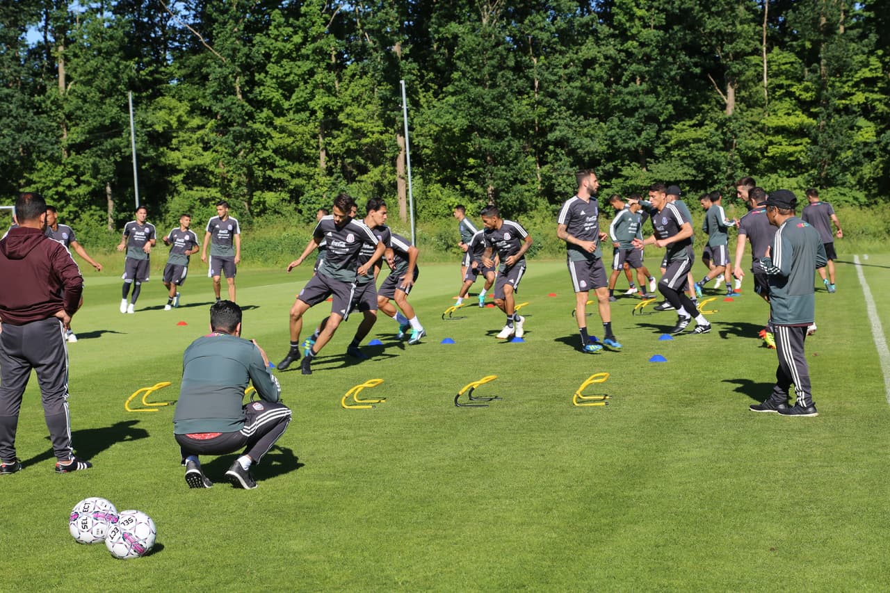 En todo el proceso, los cambios han sido frecuentes e incluso cuando disputó la Copa Confederaciones.