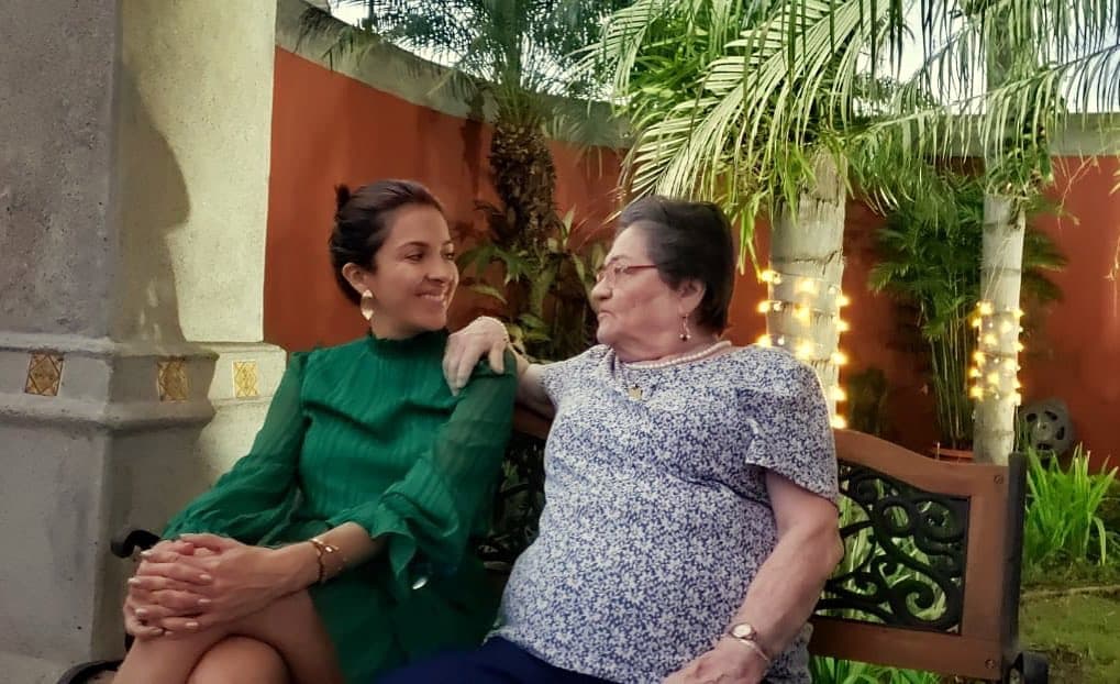 Maity está feliz de compartir tiempo con sus seres queridos y en cada oportunidad comparte con sus seguidores los más agradables instantes.