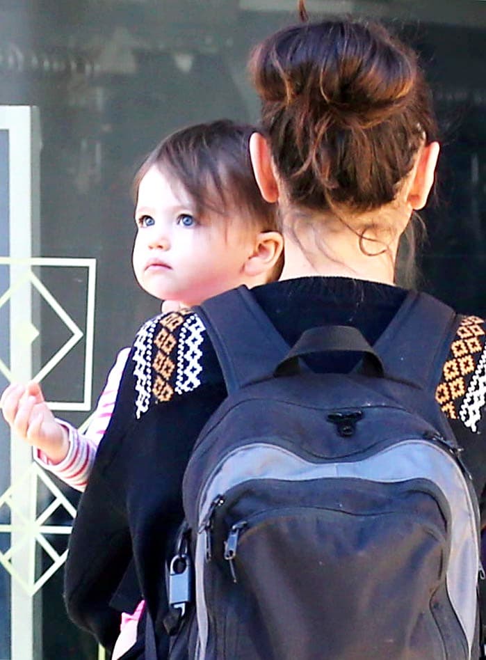 Tiene una mirada encantadora y muy tierna.