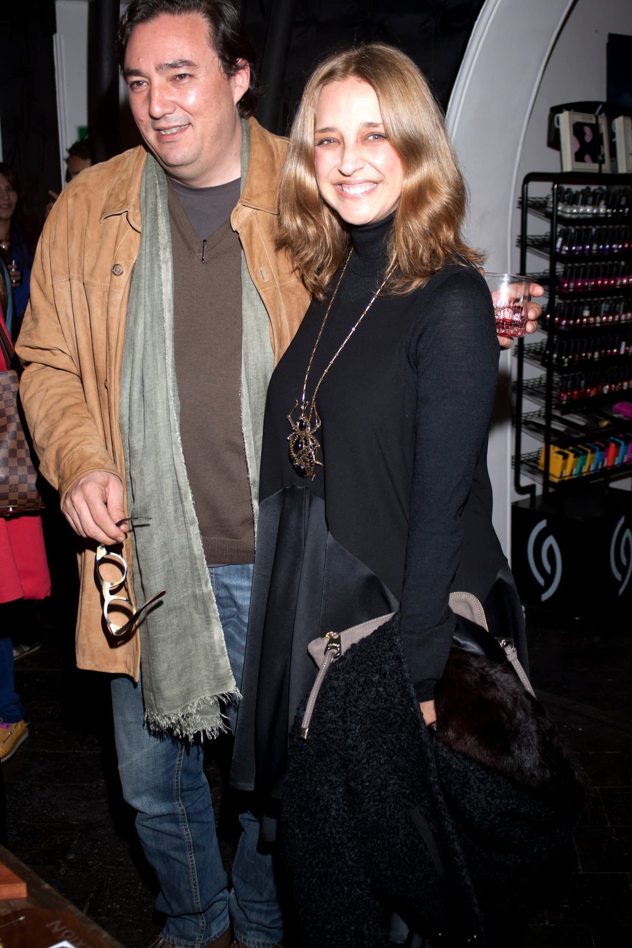 También trabajó con Ana Brenda Contreras en "Lo imperdonable".