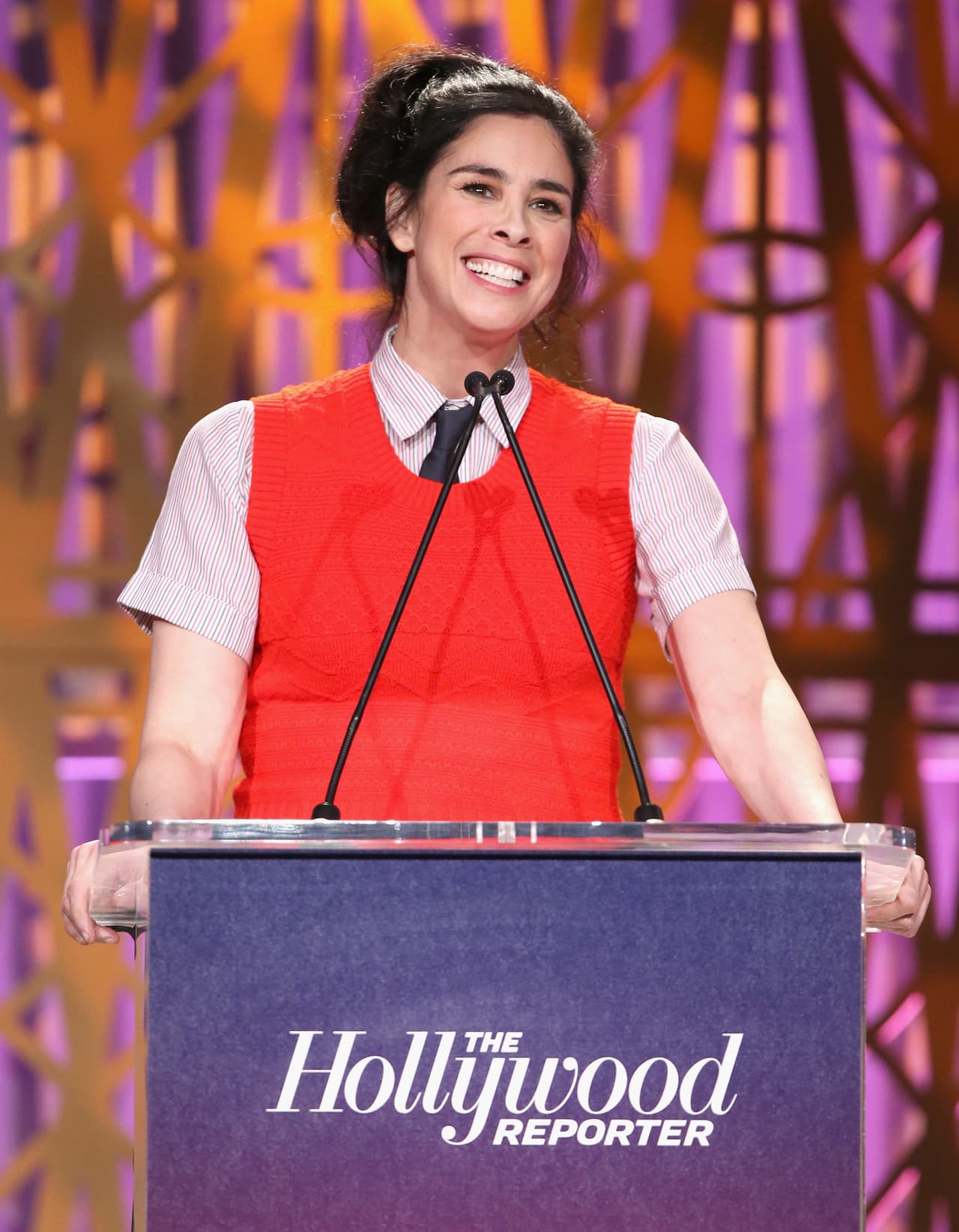 "San Antonio, cualquier especialista en cuidado de espalda/cuello dispuesto a ayudar a mi amigo @jeremy_jamrozy, tiene varios discos dislocados, no tiene seguro y no puede trabajar por dolor severo. Vamos a ponerlo de nuevo en pie. ¿Quién está conmigo?