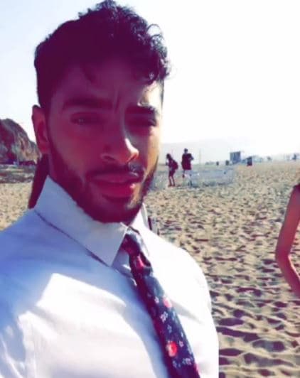 "Nunca me he sentido tan cómodo como ahora. Cuando me veo en el espejo, me siento satisfecho con la imagen. Es como quiero presentarme al mundo. Soy yo", comentó.