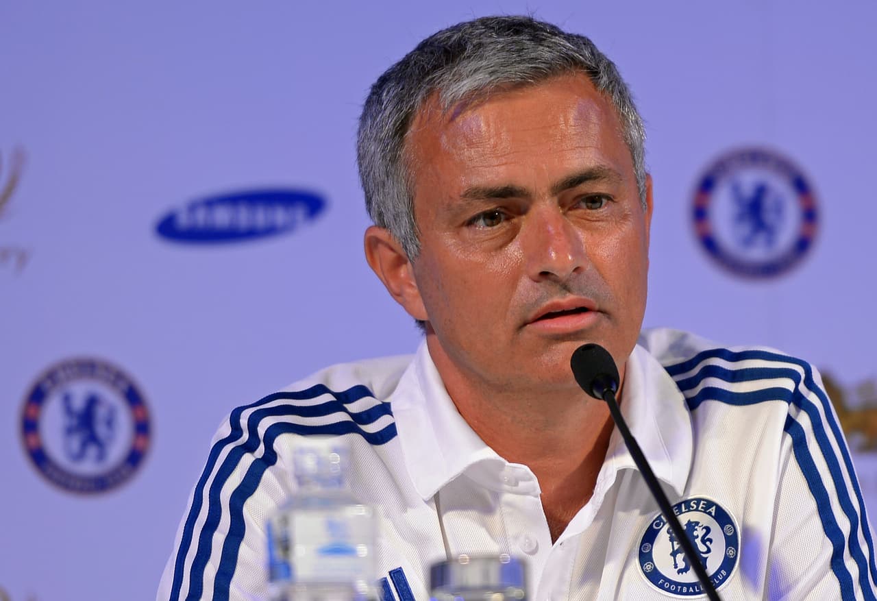 José Mourinho es de declaraciones explosivas y de respuestas muchas veces agresivas, al punto de ser sancionado por esto. Hace poco incluso le preguntó a un periodista si había visto el partido o había estado en el bar.