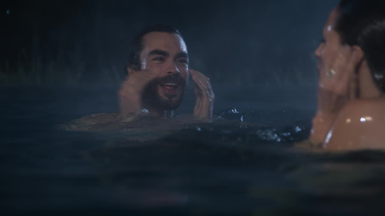 A José Carlos también se le ve feliz cuando está Leonora, eso sin contar que se ha alejado de sus adicciones por el apoyo emocional que ella le ha dado.