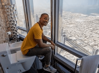 <b>17. En la cima del mundo.</b> Durante su viaje a Dubai, Will se sentó en el "inodoro más alto de la tierra", como él mismo lo describió. El actor se encontraba en Burj Khaffa.