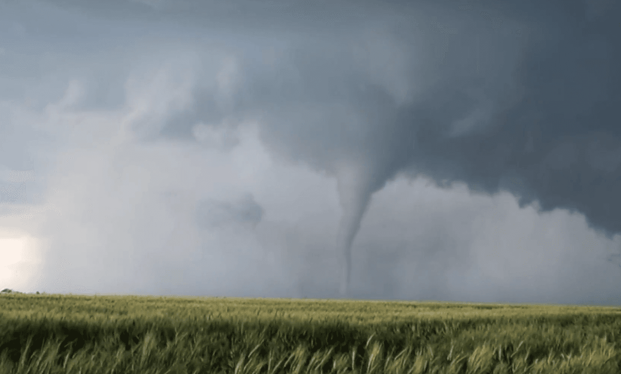 Auque la temporada de tiempo severo en Texas ya pasó, los texanos deben siempre tener listos sus mochilas en caso de una emergencia. Mira aquí un ejemplo.
