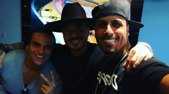 Su familia musical es una de sus razones más grandes para sonreir.