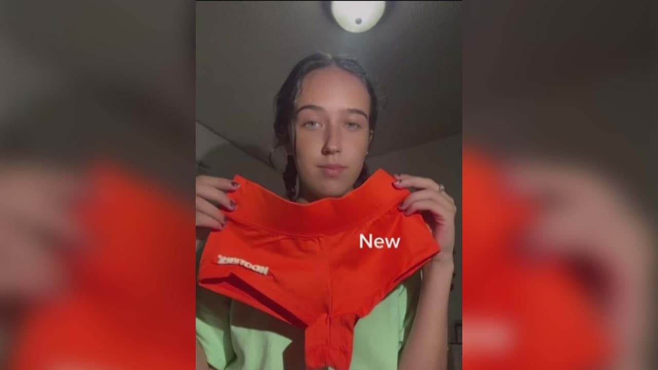 "Es casi como ropa interior": Trabajadoras de Hooters protestan en TikTok contra nuevo uniforme 