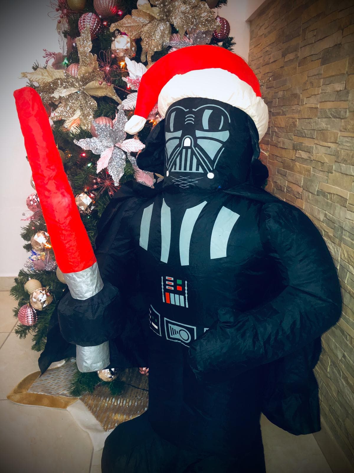 Para los fanáticos de Star Wars, decoración navideña con Darth Vader.