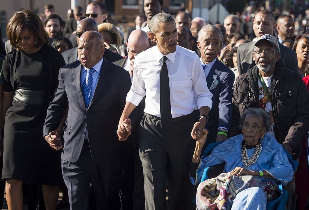 El presidente y la primera dama acompañan en marzo de 2015 a otros líderes afroamericanos en Selma, Alabama, en el 50 aniversario de la histórica marcha de derechos civiles.