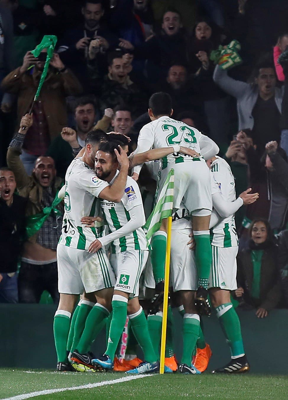 Con el marcador a favor, el Betis se fue al descanso y daba un golpe de autoridad en su casa.