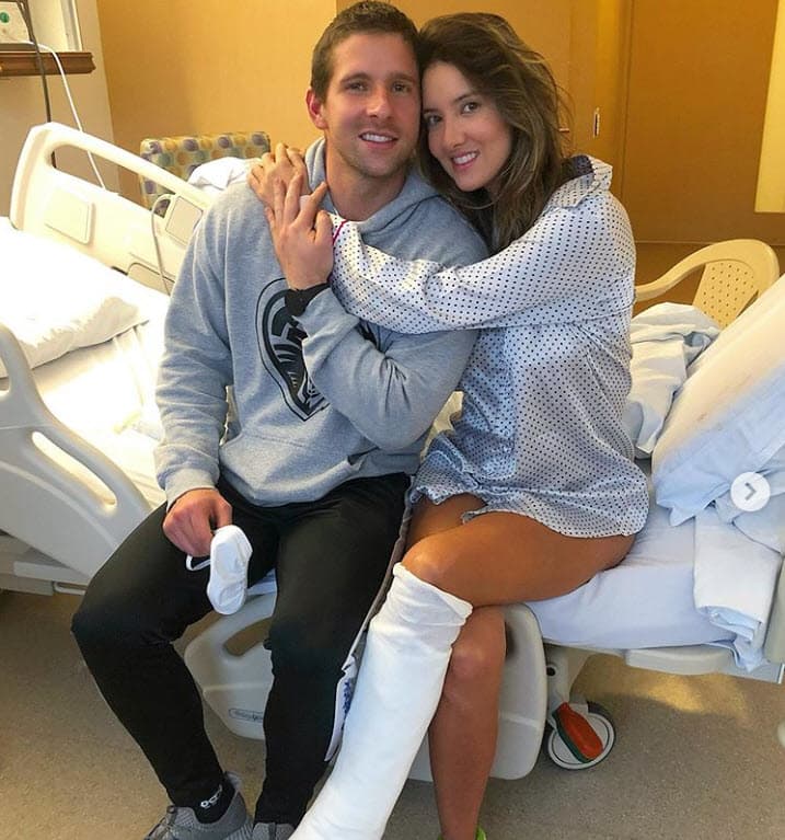 Tras la operación, la arteria se comprometió y le impidió que el oxígeno pudiera llegar de manera normal hacia sus extremidades. 
<br>