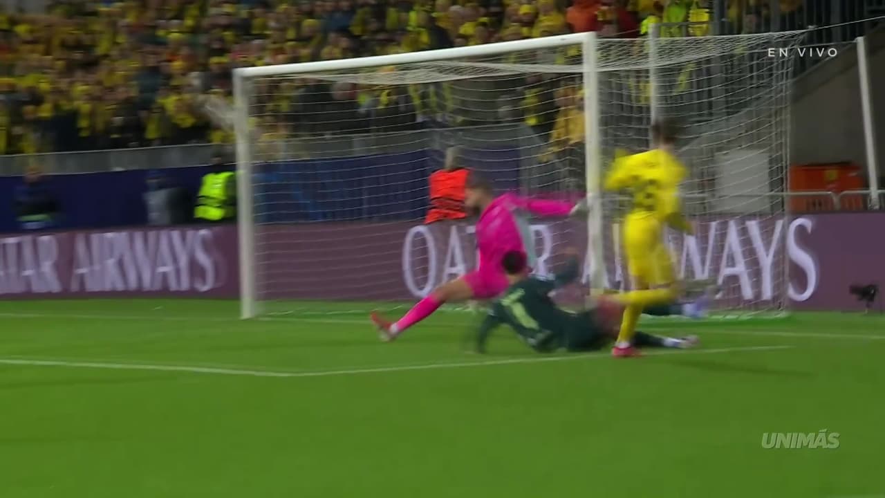 ¡SALVADA MILAGROSA! Donnarumma evita el gol del Bodø/Glimt en la línea