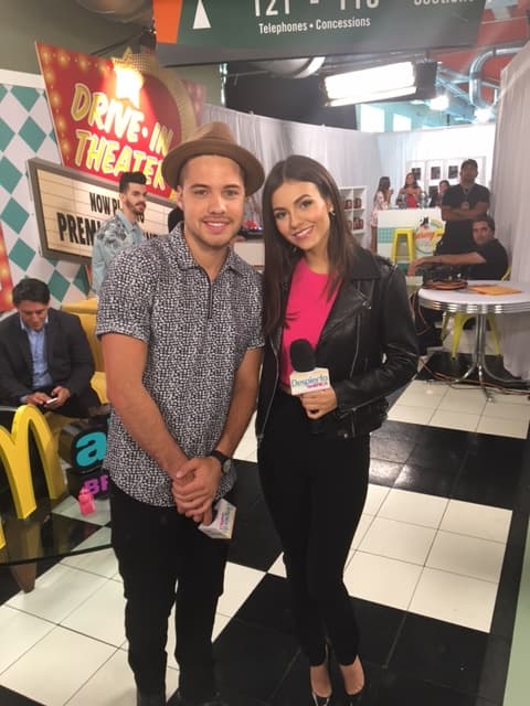 Así cachamos a William Valdes y Victoria Justice en nuestro desayuno con las estrellas.