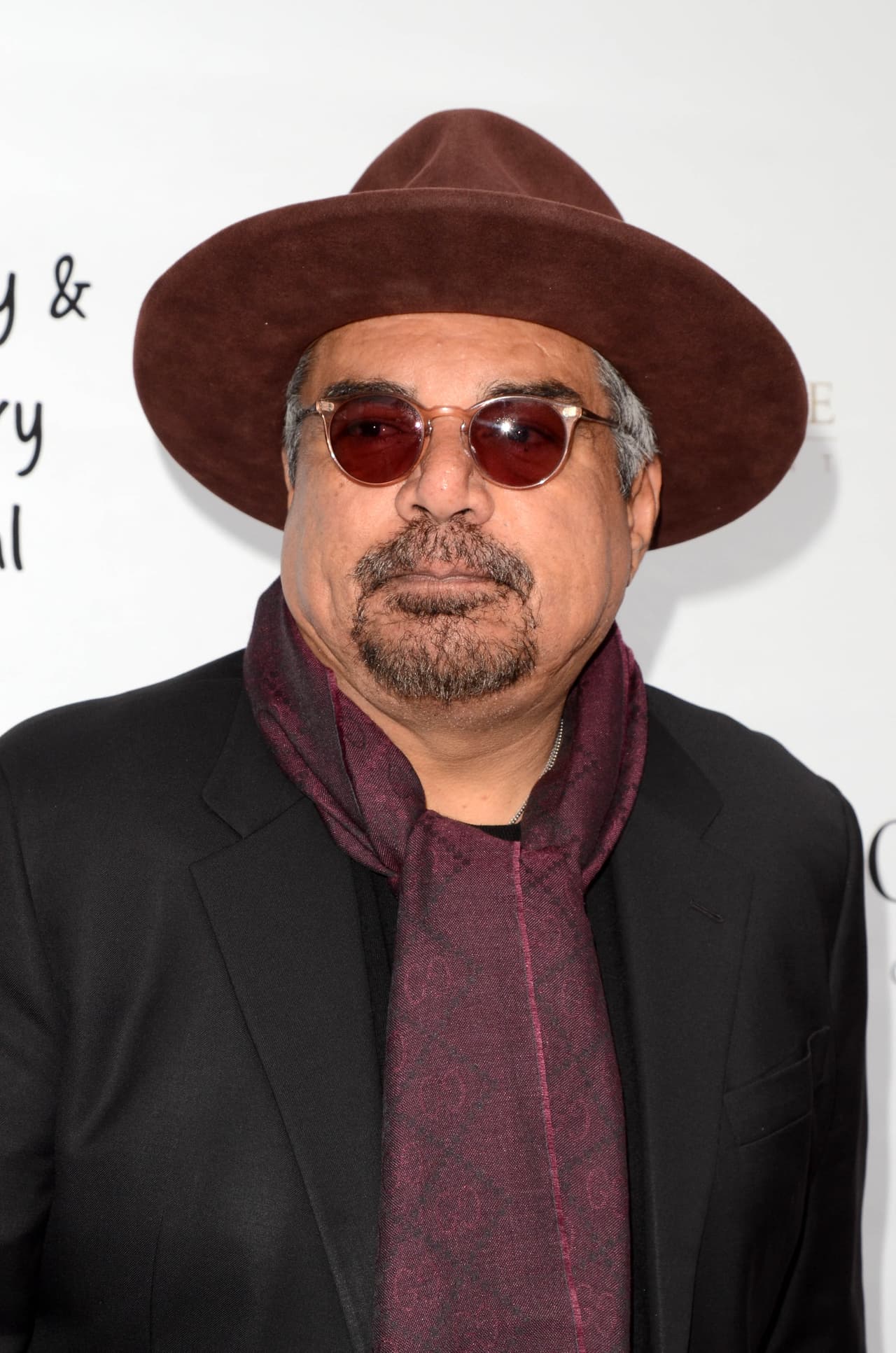 En 2004 el también presentador de televisión mexicoamericano recibió el órgano de su entonces esposa Ann Serrano, con quien estuvo casado desde 1993 hasta 2011 y tuvo una hija, Mayan López.