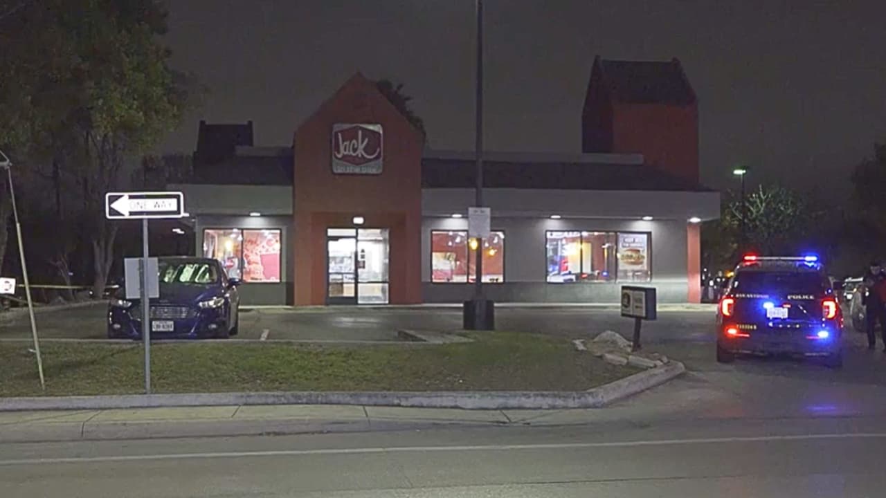 Empleado resulta herido de bala durante asalto en restaurante al sur de San Antonio