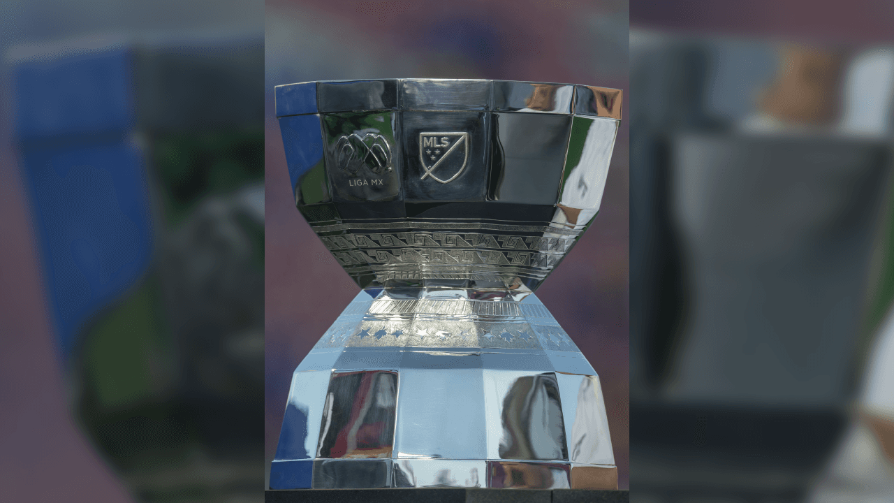 - Leagues Cup, trofeo de un juego celebrado entre un club de la Major League Soccer (MLS) y Liga MX.
<br>- Se ha disputado una edición (2019) y Cruz Azul derrotó a Tigres en la Final.