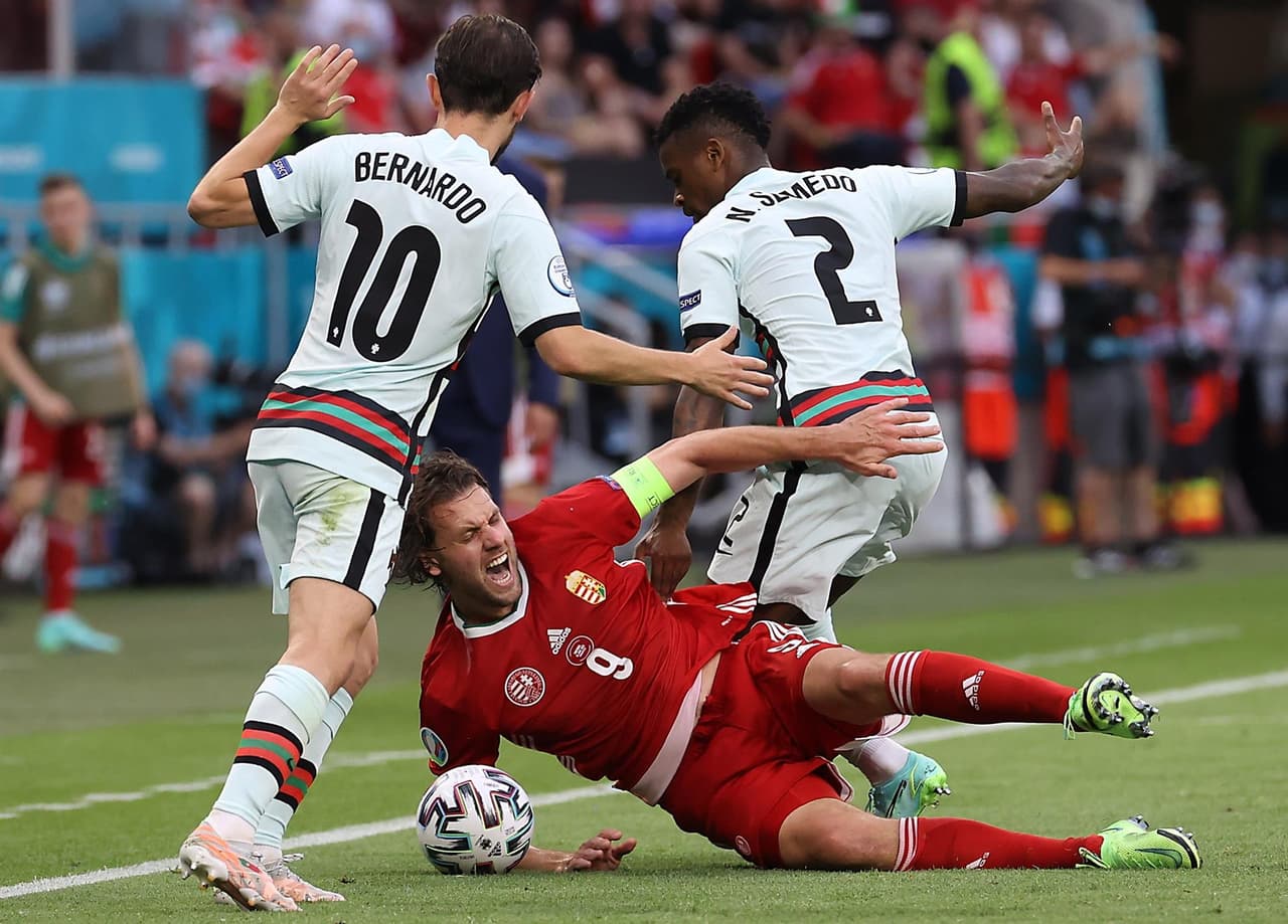 Portugal salva el resultado y derrota a Hungría 3-0 durante el partido del Grupo F en la Euro 2020. La primera parte del partido empataban a cero, pero Raphael Guerreiro ponía el primer tanto al minuto 84 y Cristiano Ronaldo se encargó de cerrar el partido con doblete, sumando los primeros tres puntos para los lusos.